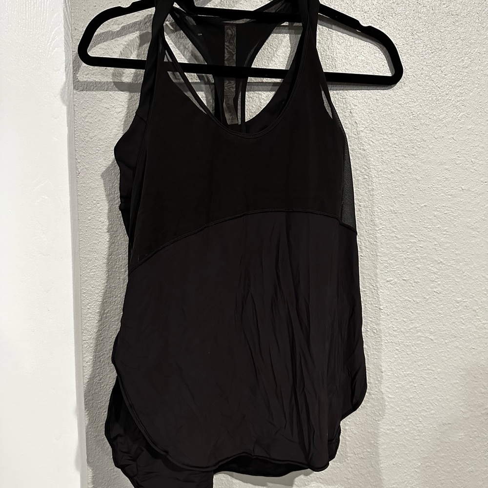 Lulu yoga top with built in bra